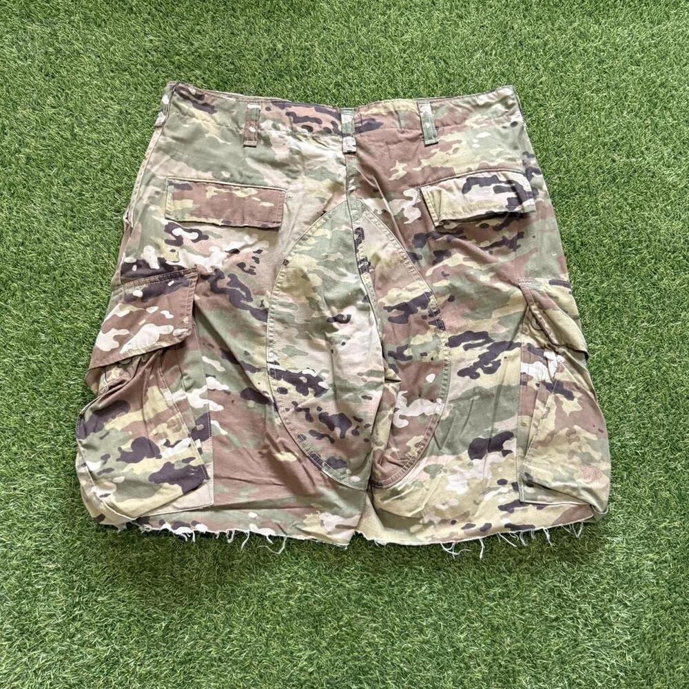 Vintage 90s Camo Cargo Shorts Waist 36